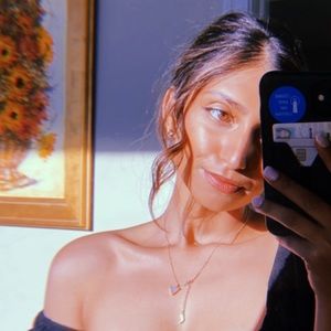 Meet your Posher, Riya